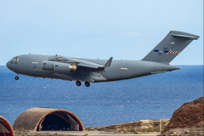 Otro de los interesantes transportes que han pasado por Gando es este Boeing C-17
