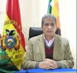 El ministro de Defensa boliviano, Edmundo Novillo.